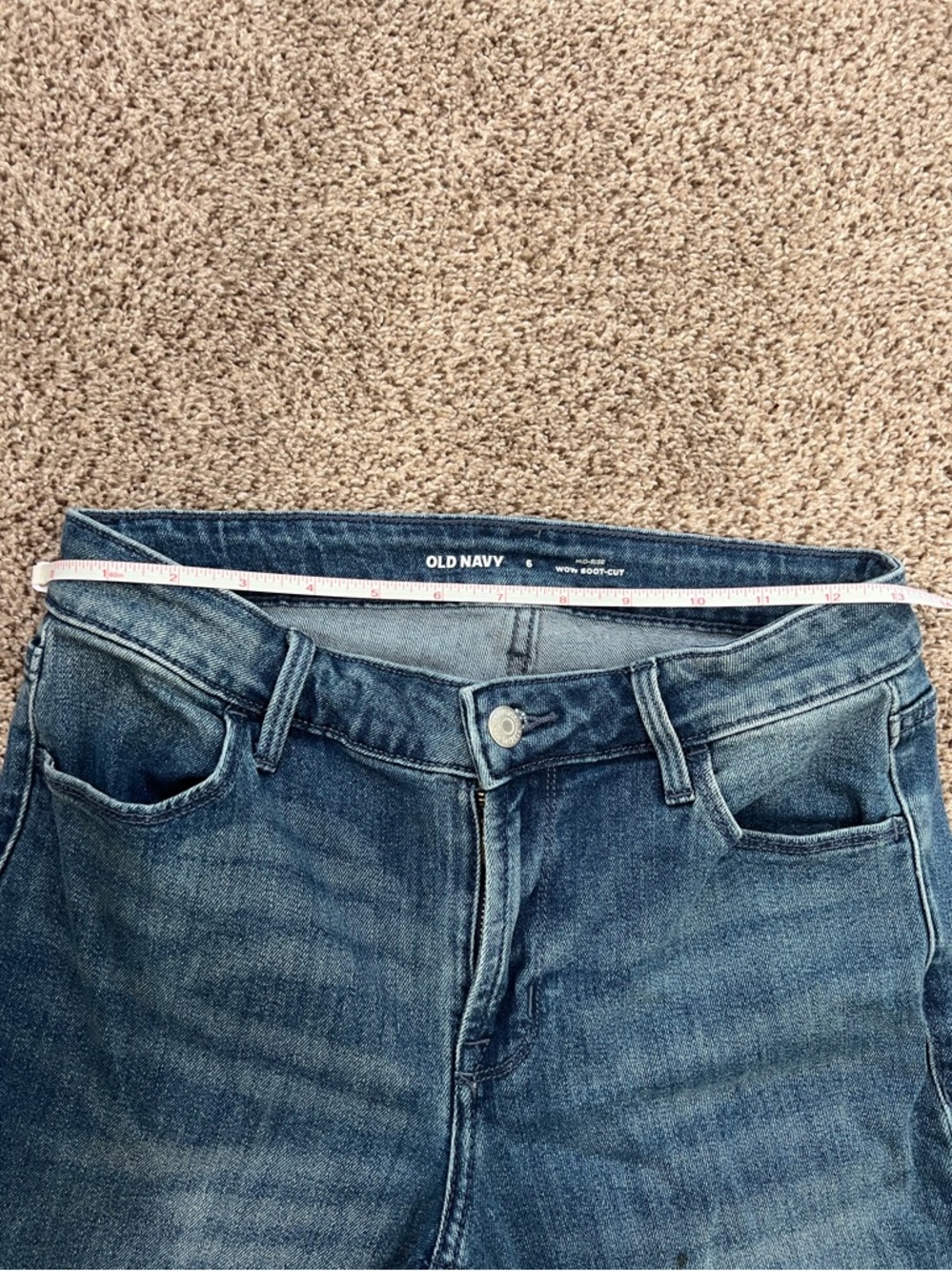 Old Navy Mid-rise Wow boot cut jeans women’s 6 - Picture 7 of 8